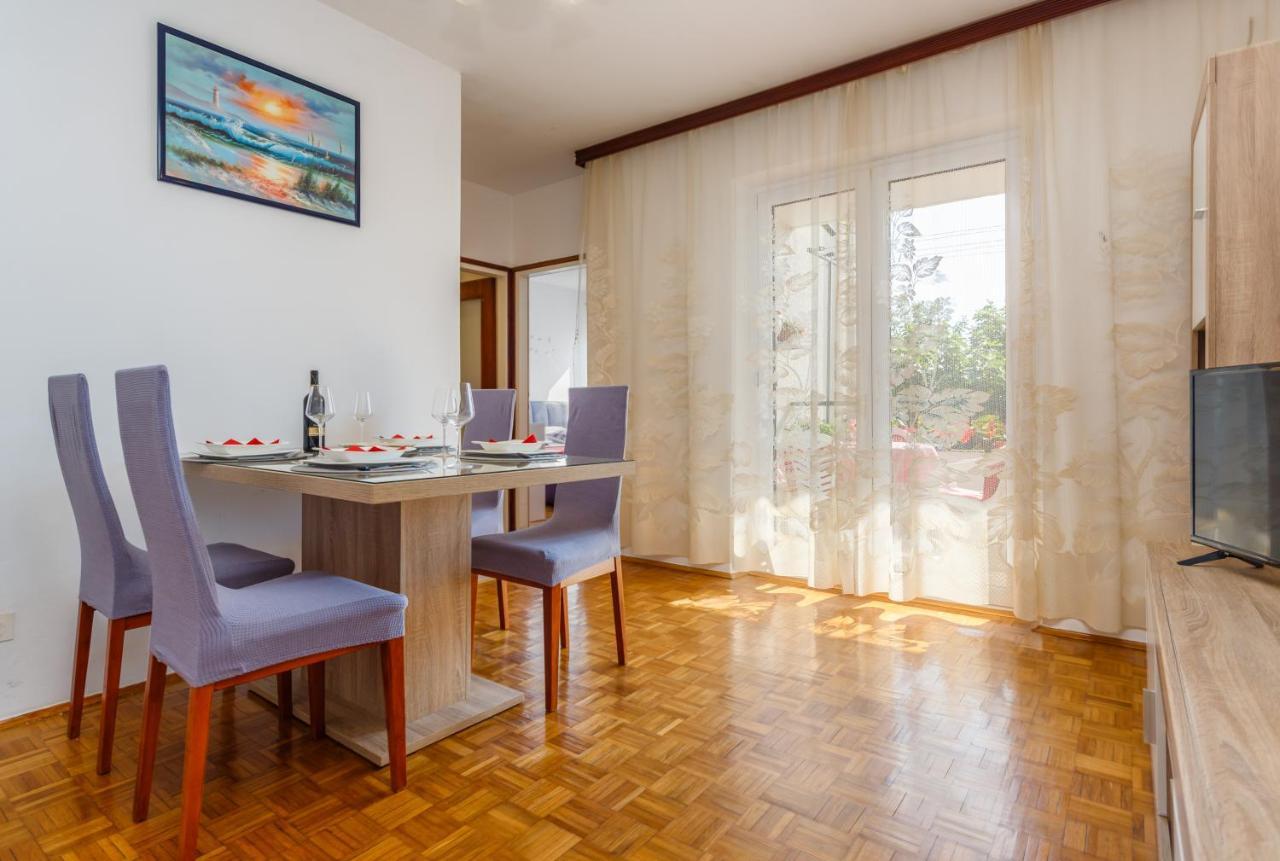 Apartment Dragica Крк Экстерьер фото