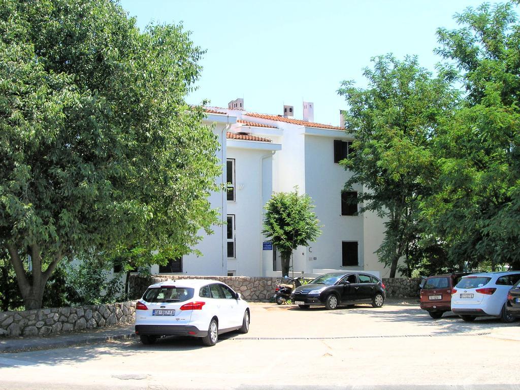 Apartment Dragica Крк Экстерьер фото